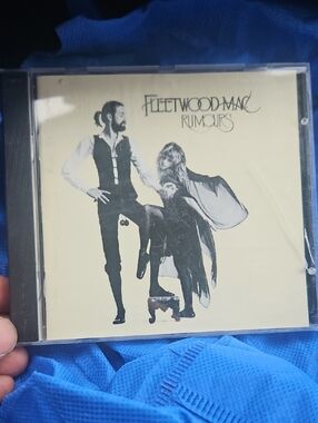 🌟3/$25🌟 Fleetwood Mac Rumours CD - Cream & Black Album Cover
